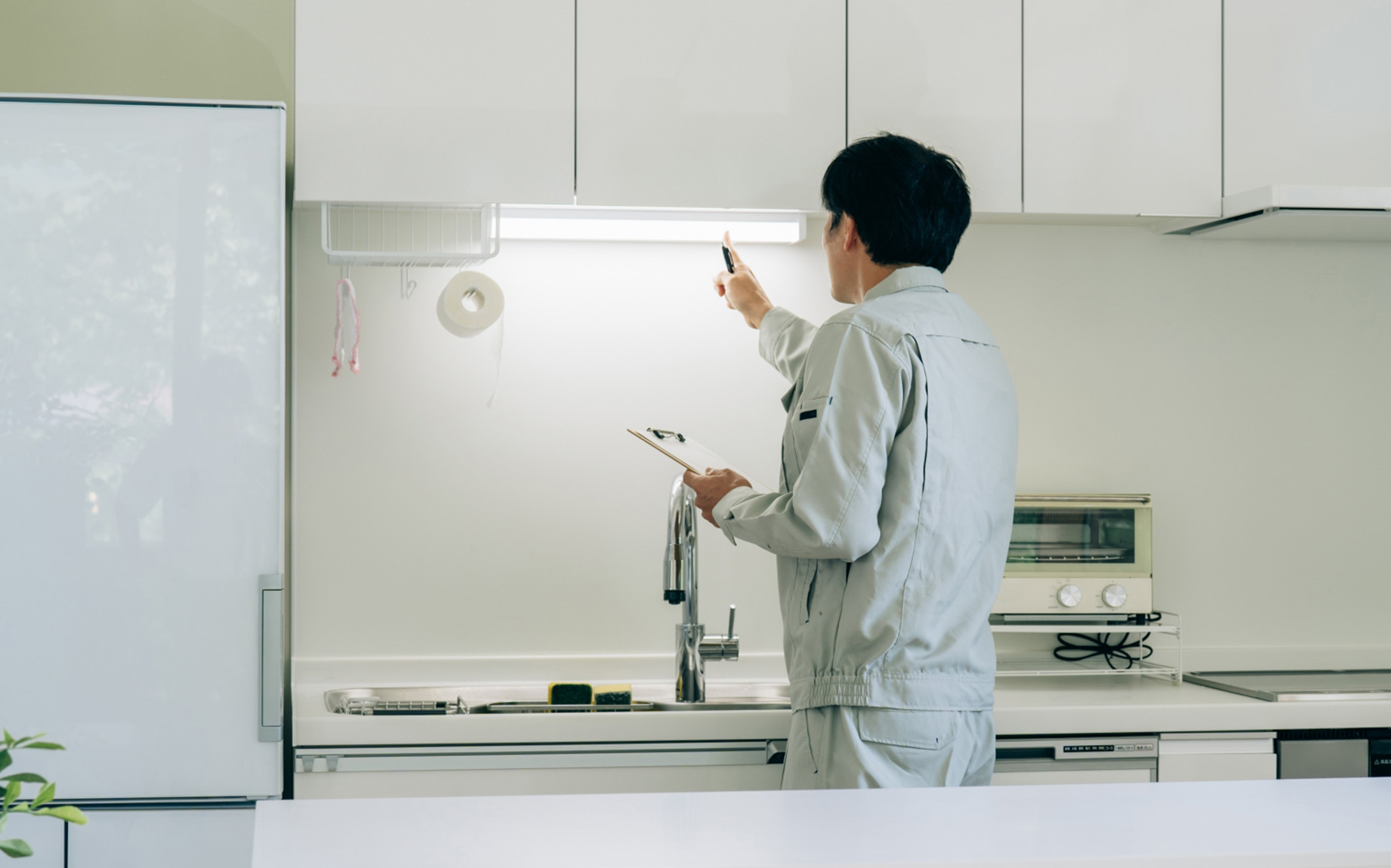 照明のちらつきや点灯不良は原因を見極めることが重要です
